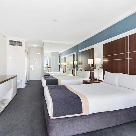 Hotel Apartments On 22 View Avenue, Surfers Paradise Гоулд Коуст Екстериор снимка