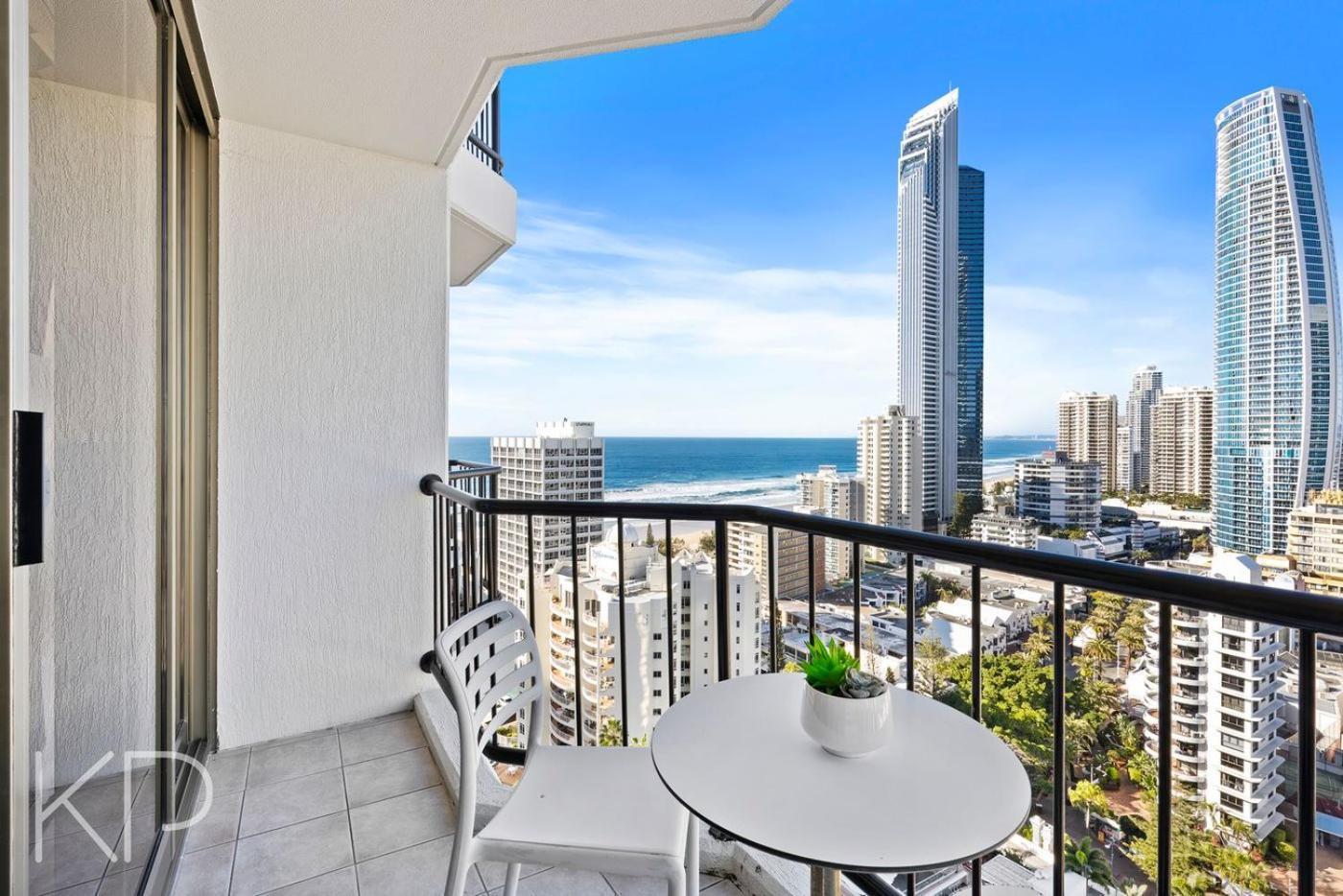 Hotel Apartments On 22 View Avenue, Surfers Paradise Гоулд Коуст Екстериор снимка